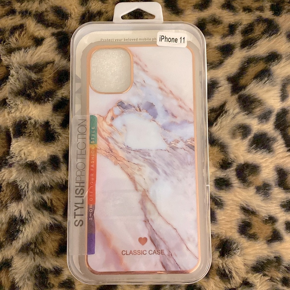NIB Classic Care chic marble iPhone 11 case